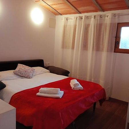 Casa Rural Ana Maria Ain Ahin ภายนอก รูปภาพ